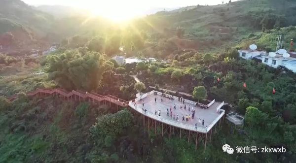 镇康：把边境小康村建设得有声有色